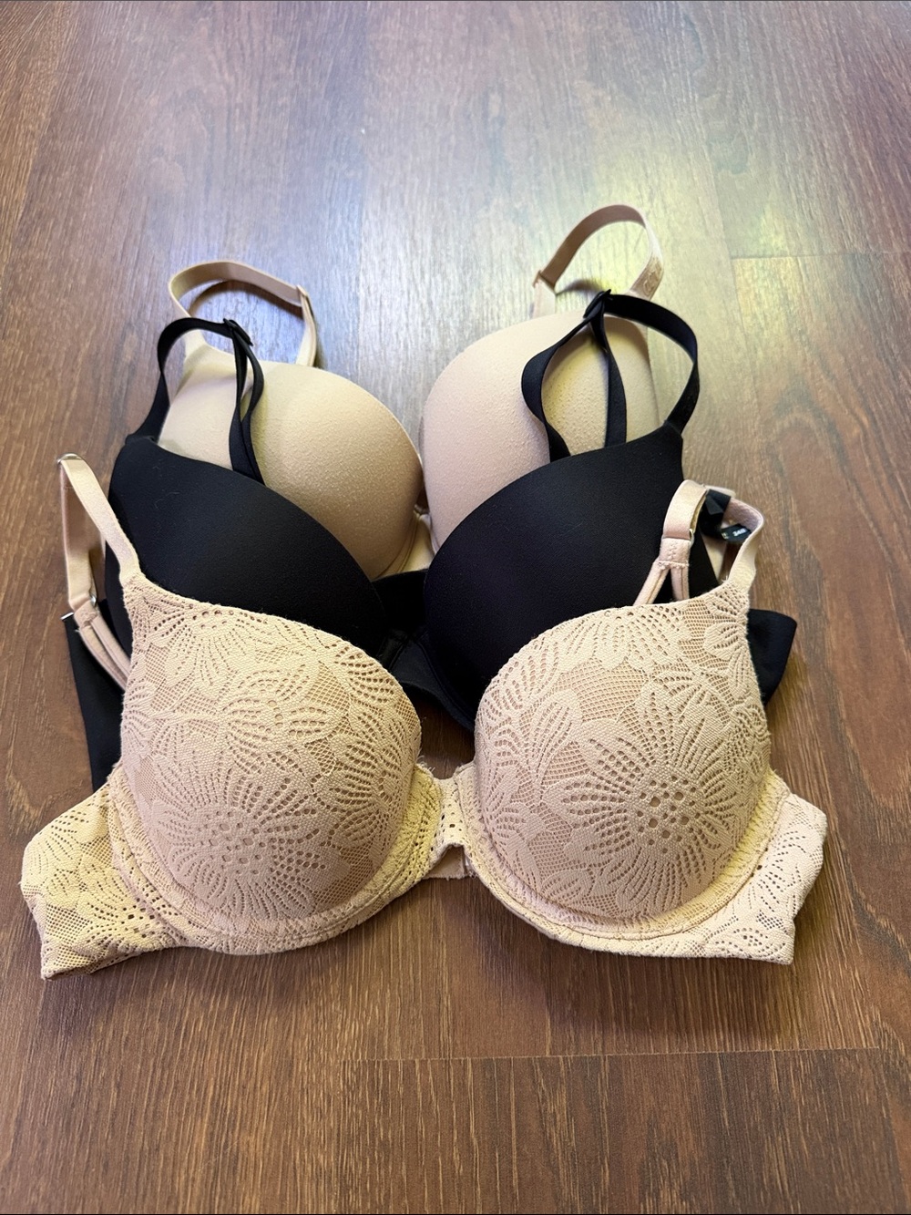 3 aerie Push Up Bras